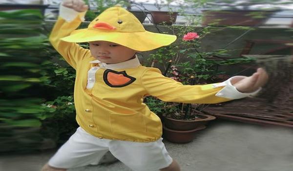 小黄鸭和平精英辅助原版