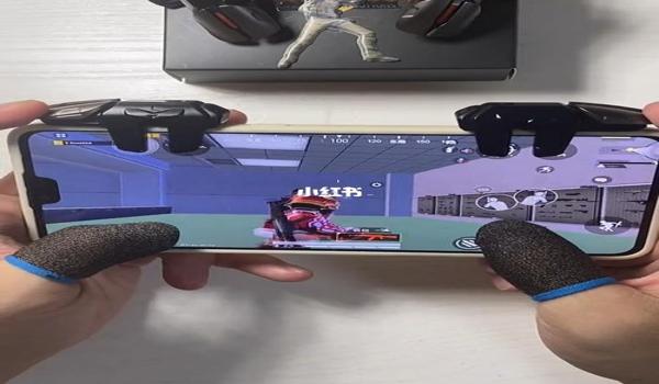 和平精英六指辅助按键实战