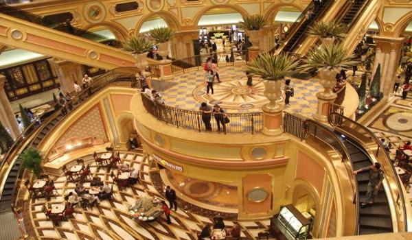 和平精英蓝火辅助APP